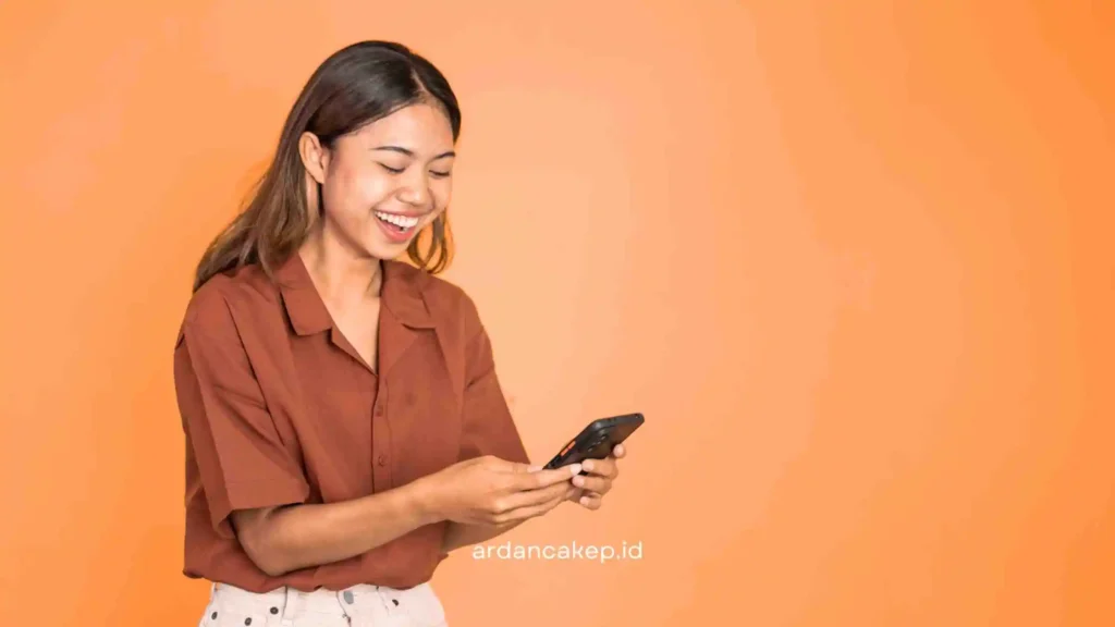Data digital Indonesia per Oktober 2025 dari laporan We Are Social dan Meltwater. Dari total populasi 286 juta jiwa, sebanyak 230 juta orang (80,5%) sudah menggunakan internet, meningkat 8,7% dibanding tahun sebelumnya.