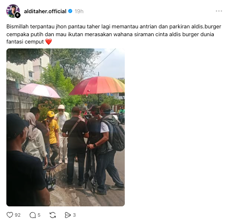 Dokumentasi thread viral yang membedah kesuksesan bisnis kuliner Aldi Taher